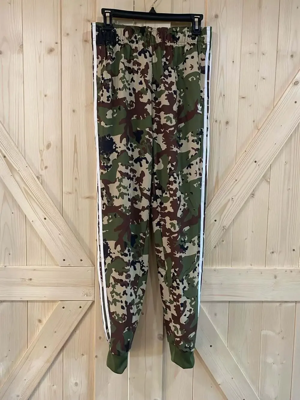 NWOT Adidas Originals Camo SST Track Pants XL Youth